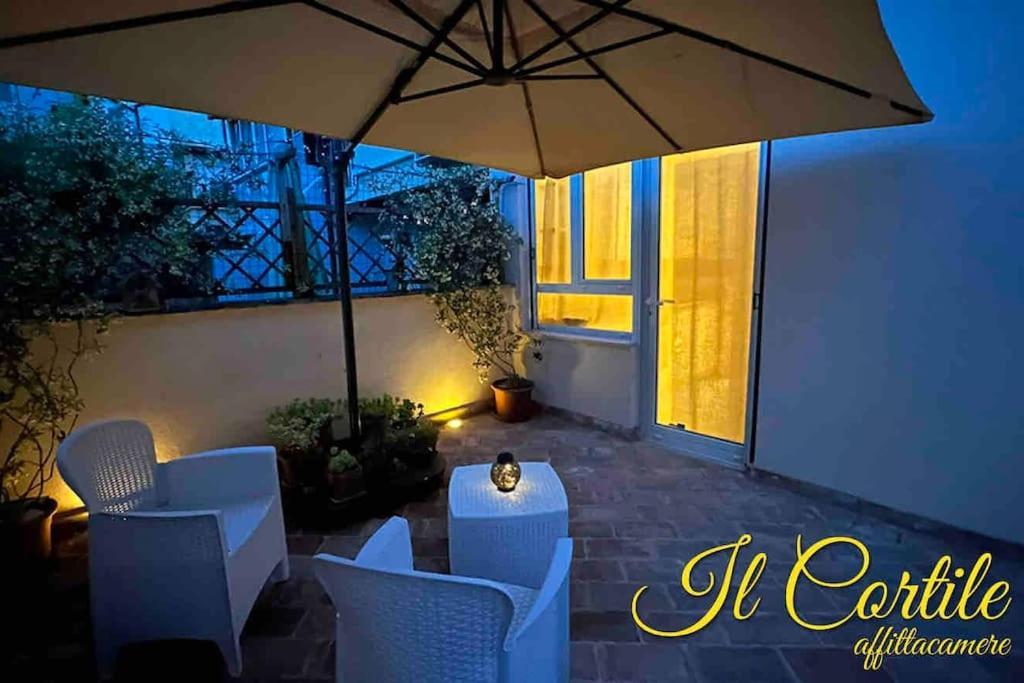 Affittacamere Il Cortile キアラヴァッレ エクステリア 写真